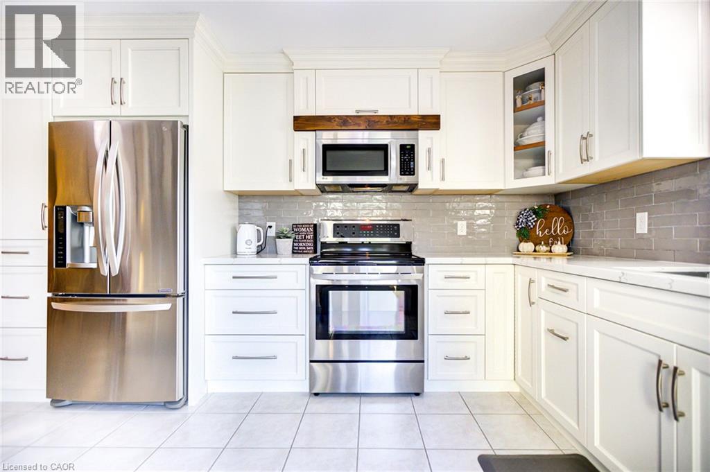 Photo 21 of 122 Westcliff Way, Cambridge ON