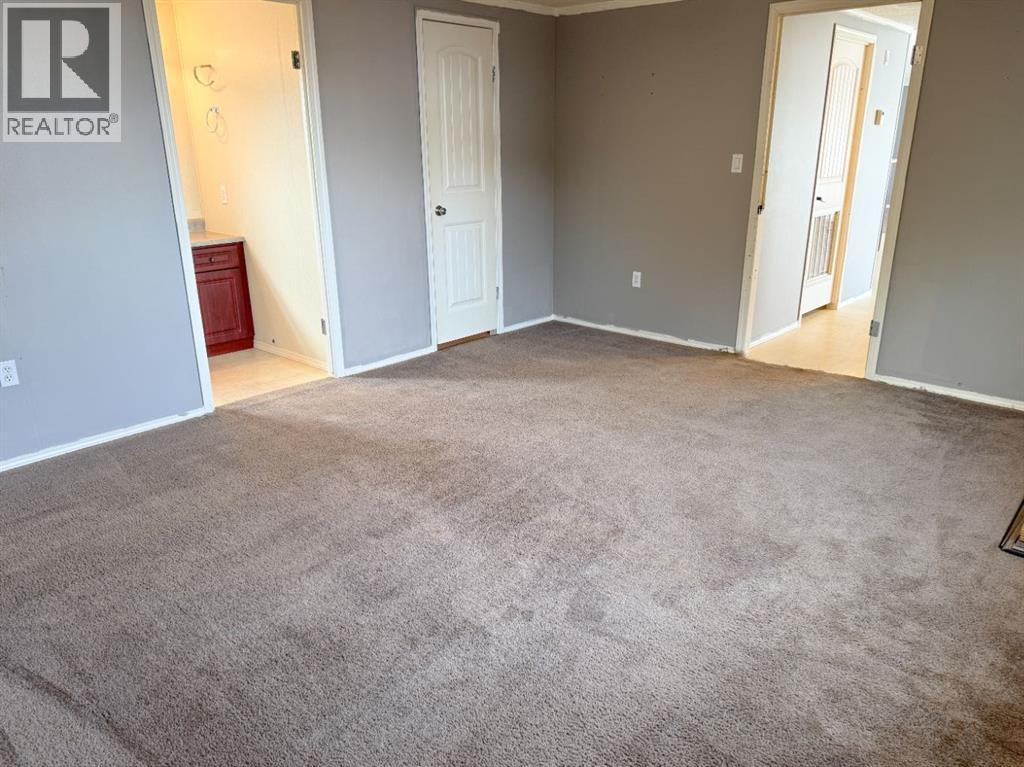 Photo 10 of 8805 91 Street, Grande Prairie AB