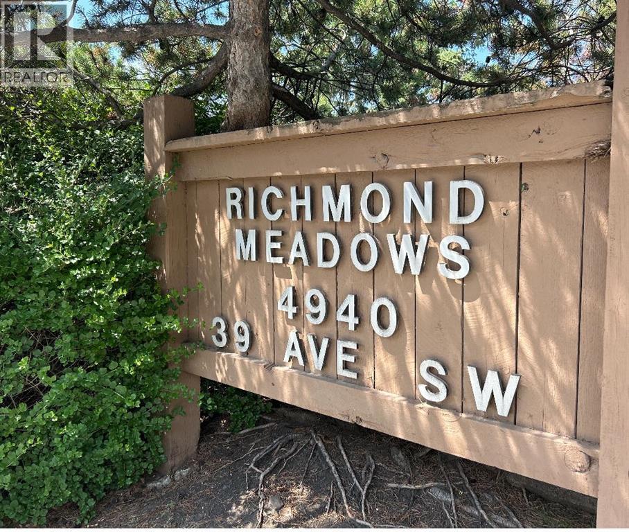 Photo 24 of 71 4940 39 Avenue Sw, Calgary AB