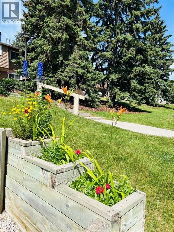 Photo 28 of 71 4940 39 Avenue Sw, Calgary AB