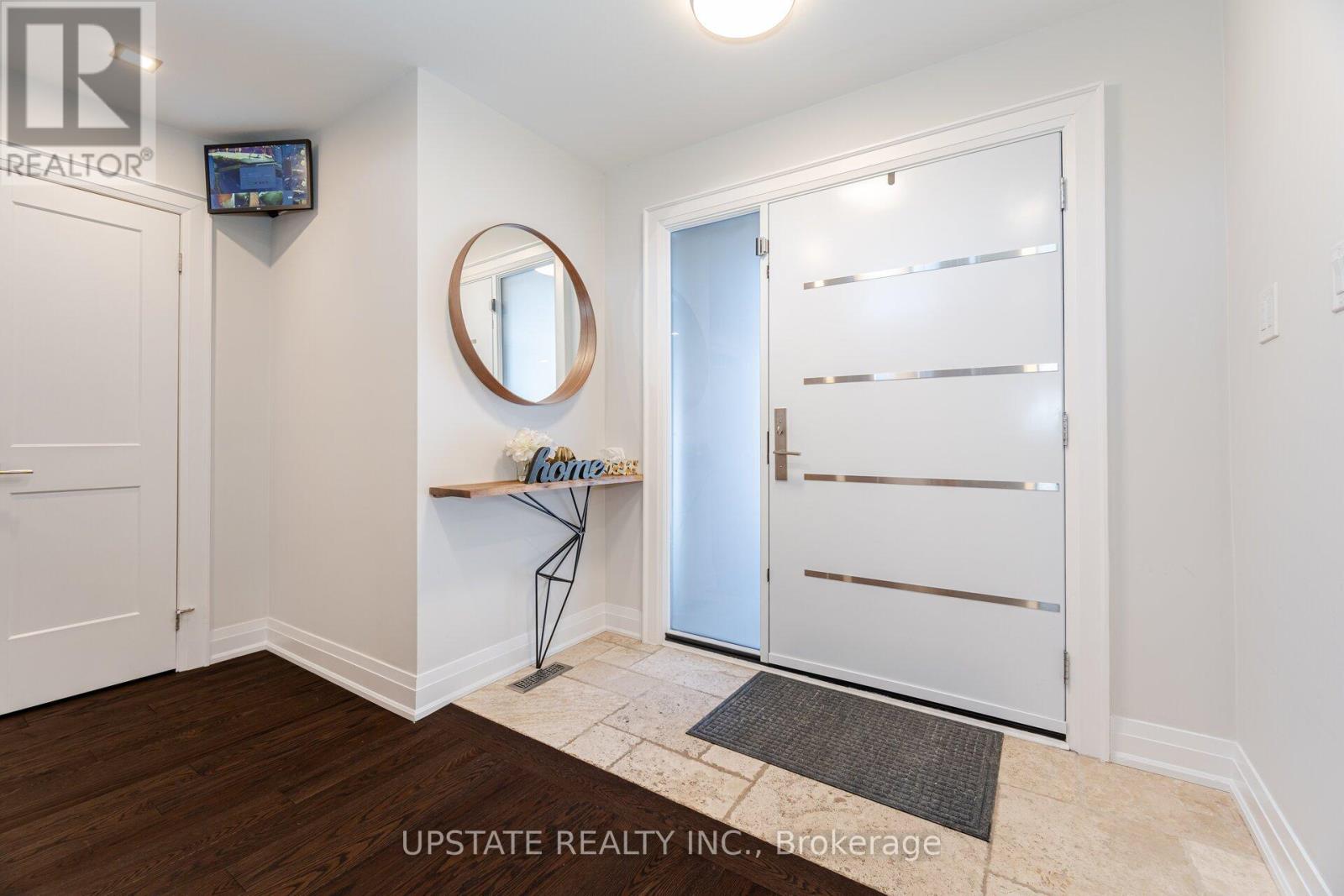 Photo 4 of 99 Kenpark Avenue, Brampton ON