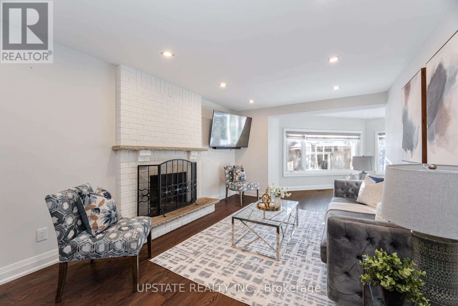 Photo 9 of 99 Kenpark Avenue, Brampton ON