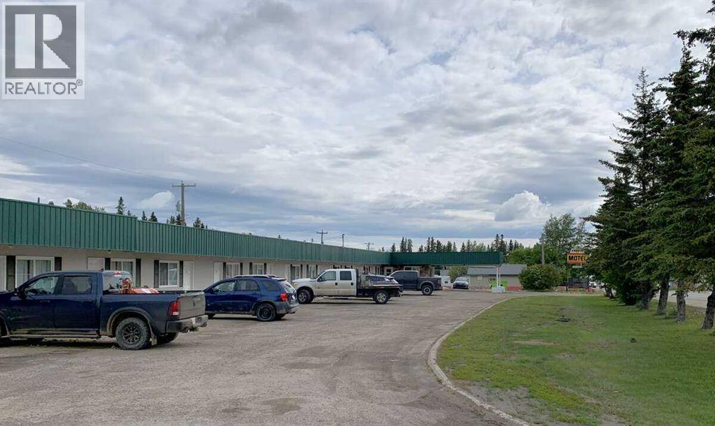 Photo 10 of 5604 4 Avenue, Edson AB