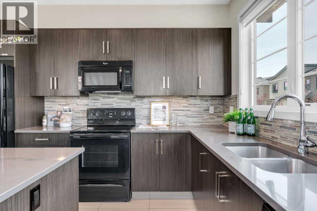 Photo 12 of 534 Walden Circle Se, Calgary AB