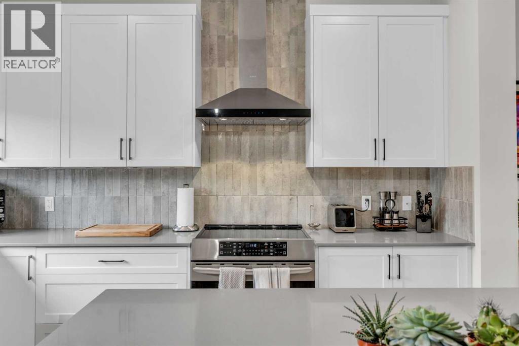 Photo 10 of 315 Wolf Creek Way Se, Calgary AB