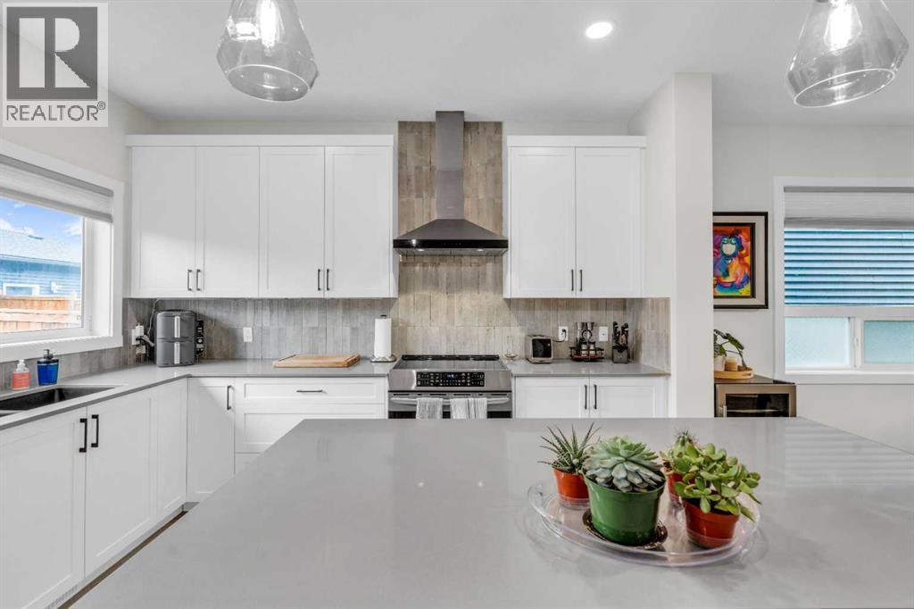 Photo 11 of 315 Wolf Creek Way Se, Calgary AB