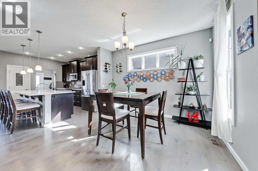 Photo 3 of 296 Marquis Heights Se, Calgary AB