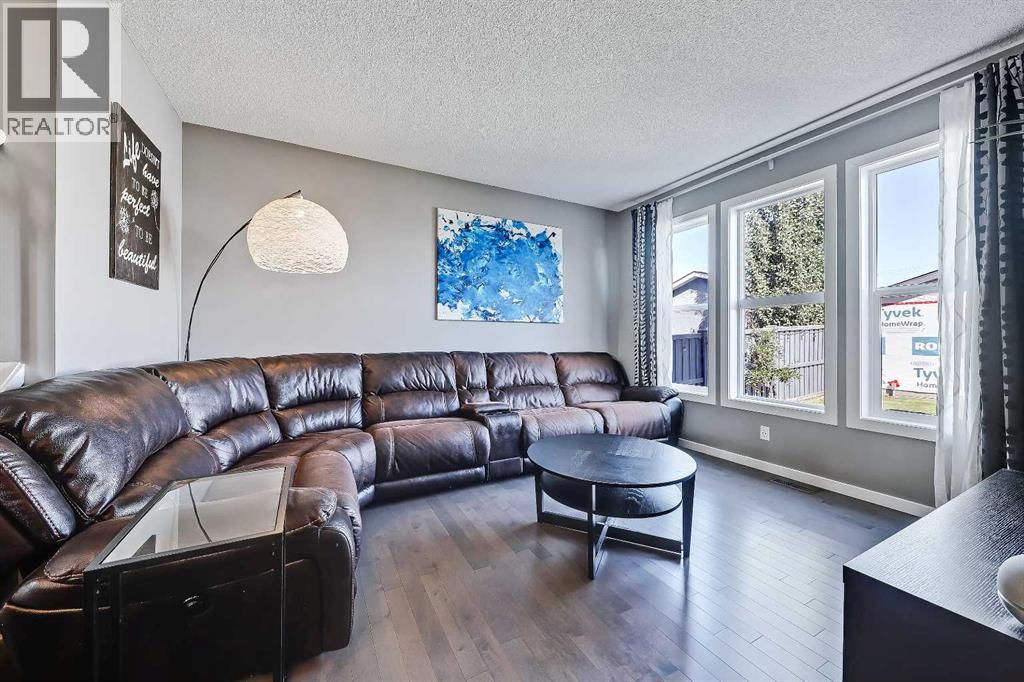 Photo 17 of 296 Marquis Heights Se, Calgary AB