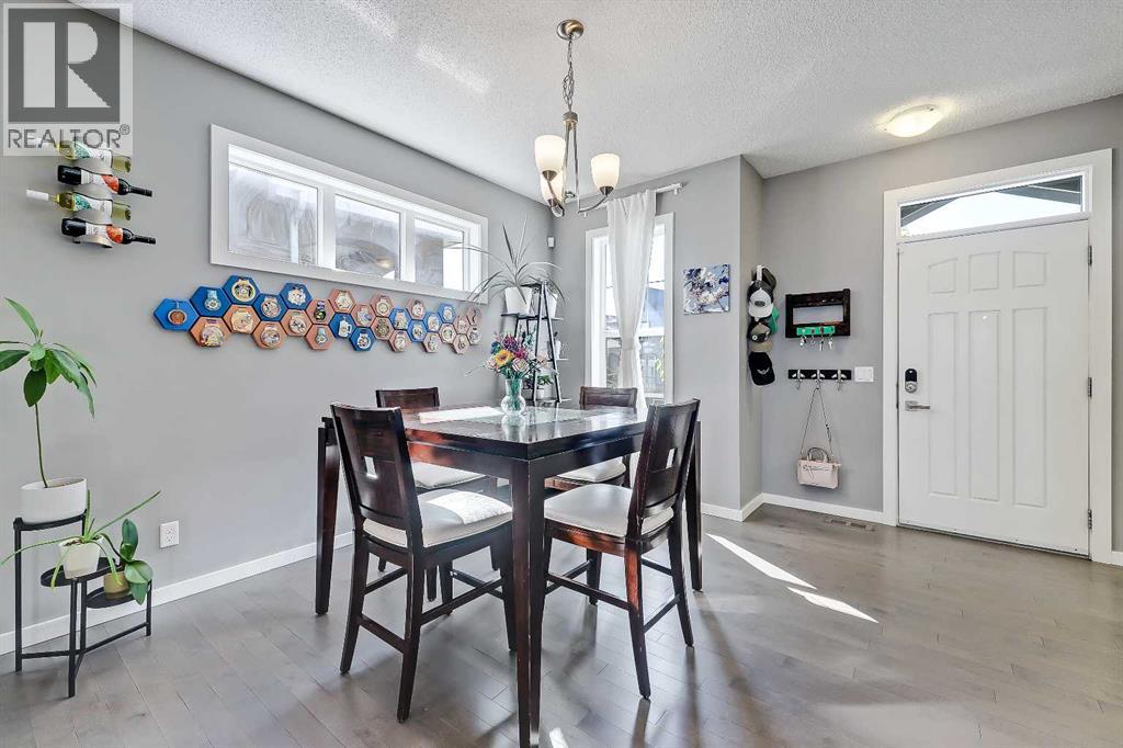 Photo 4 of 296 Marquis Heights Se, Calgary AB