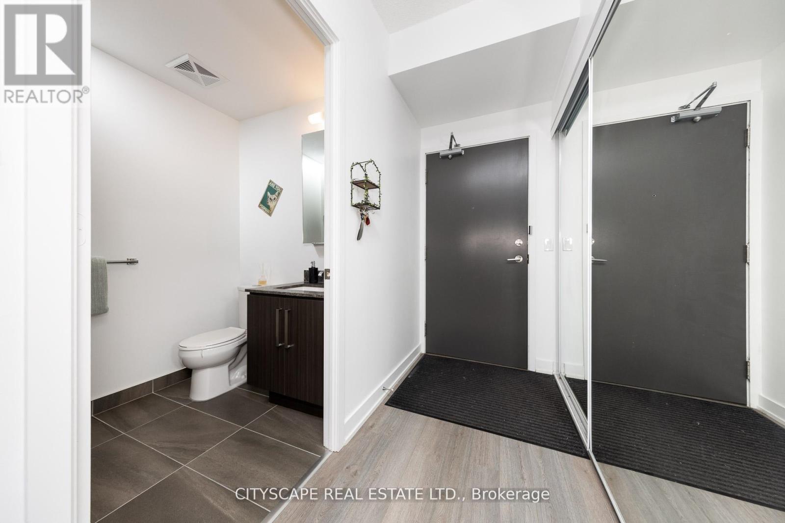 Photo 2 of 1201 5180 Yonge Street, Toronto ON