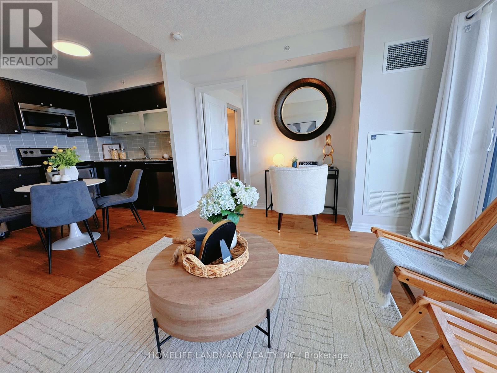 Photo 3 of 2906 275 Yorkland Road, Toronto ON