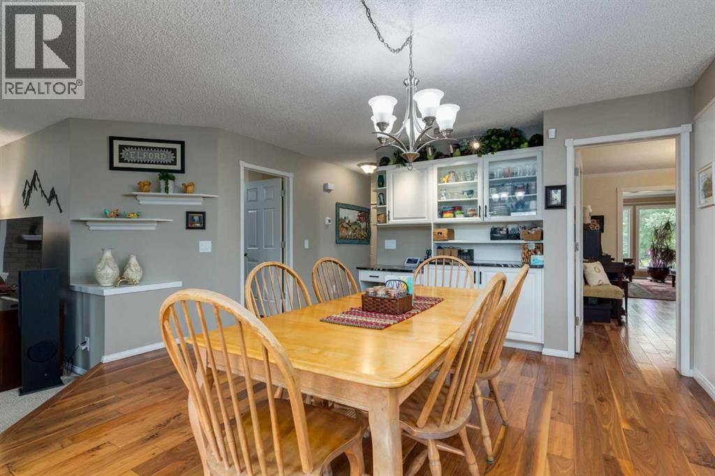 Photo 19 of 215 Alandale Place Sw, Rural Rocky View County AB