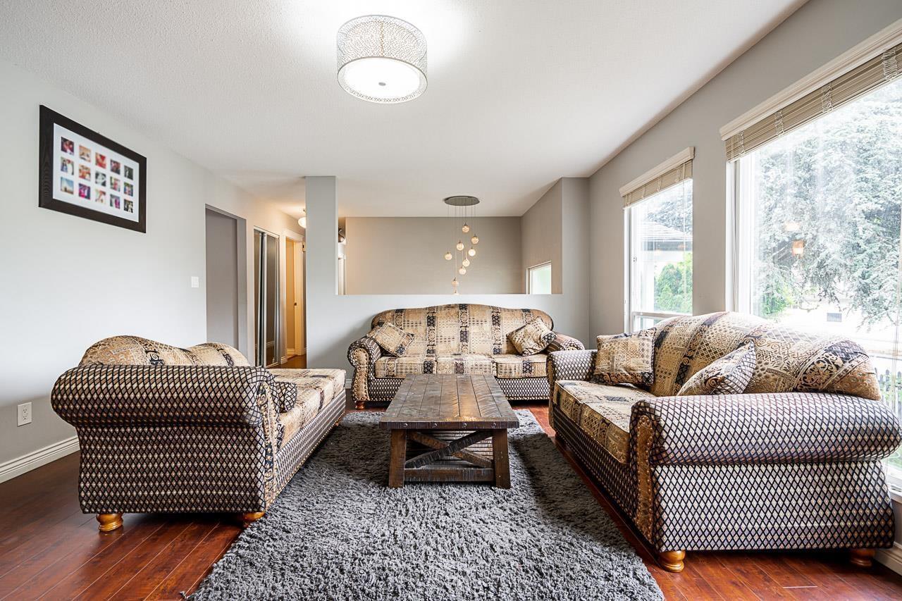 Photo 3 of 12845 64 Avenue, Surrey BC