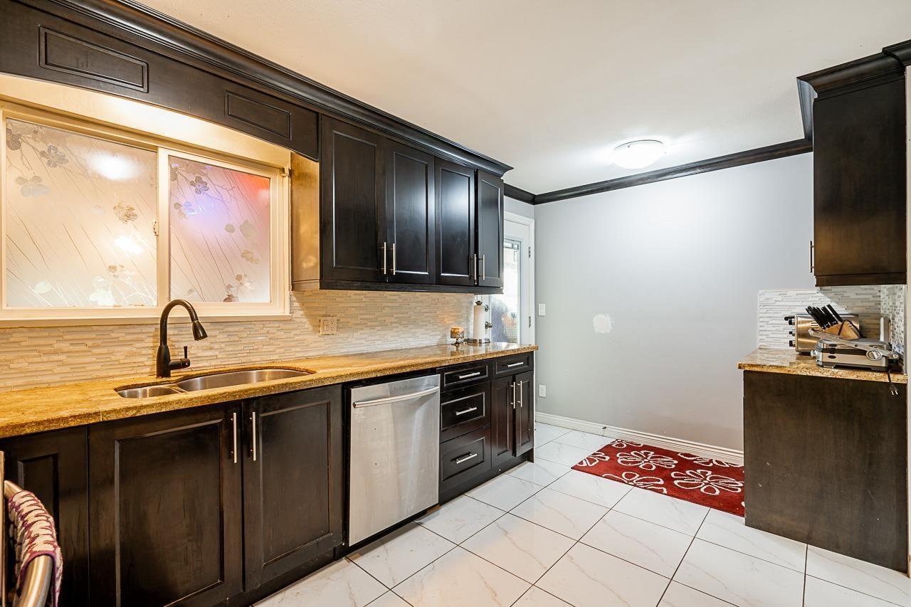 Photo 25 of 12845 64 Avenue, Surrey BC