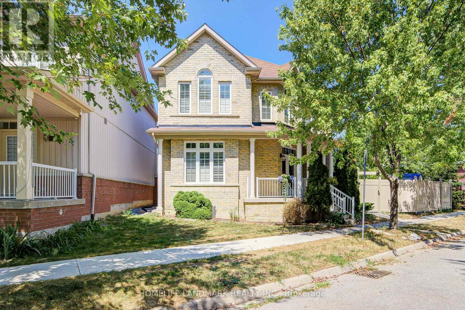 Photo 2 of 14 West Normandy Drive, Markham ON