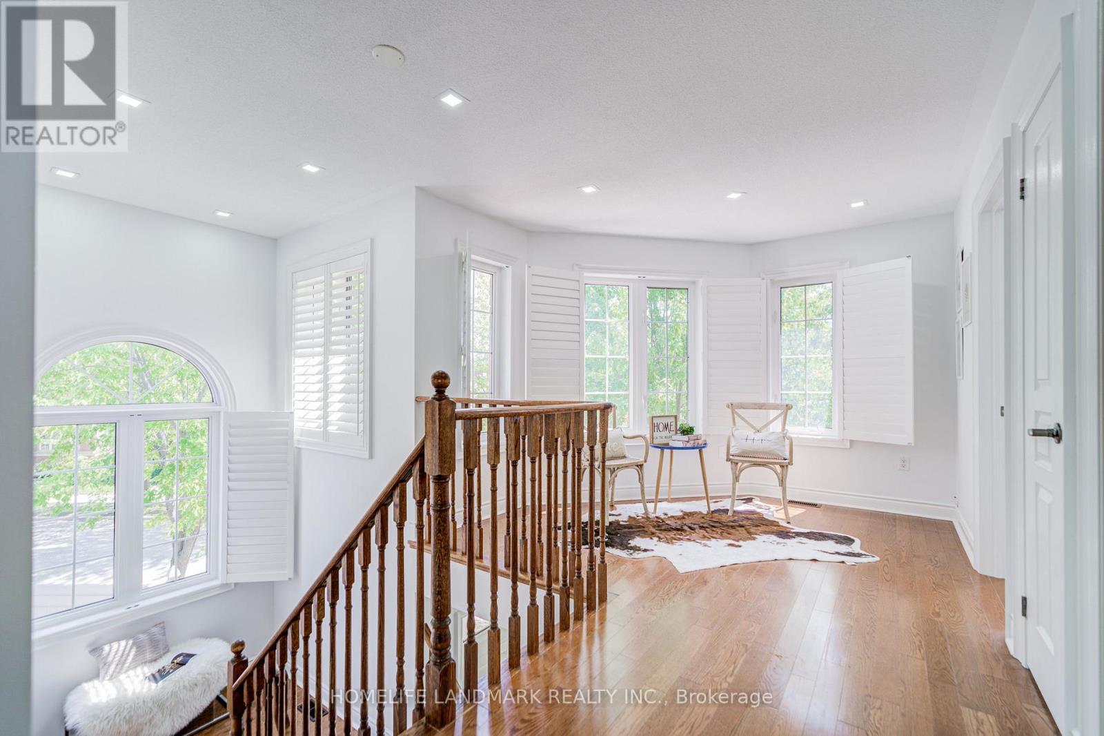 Photo 24 of 14 West Normandy Drive, Markham ON