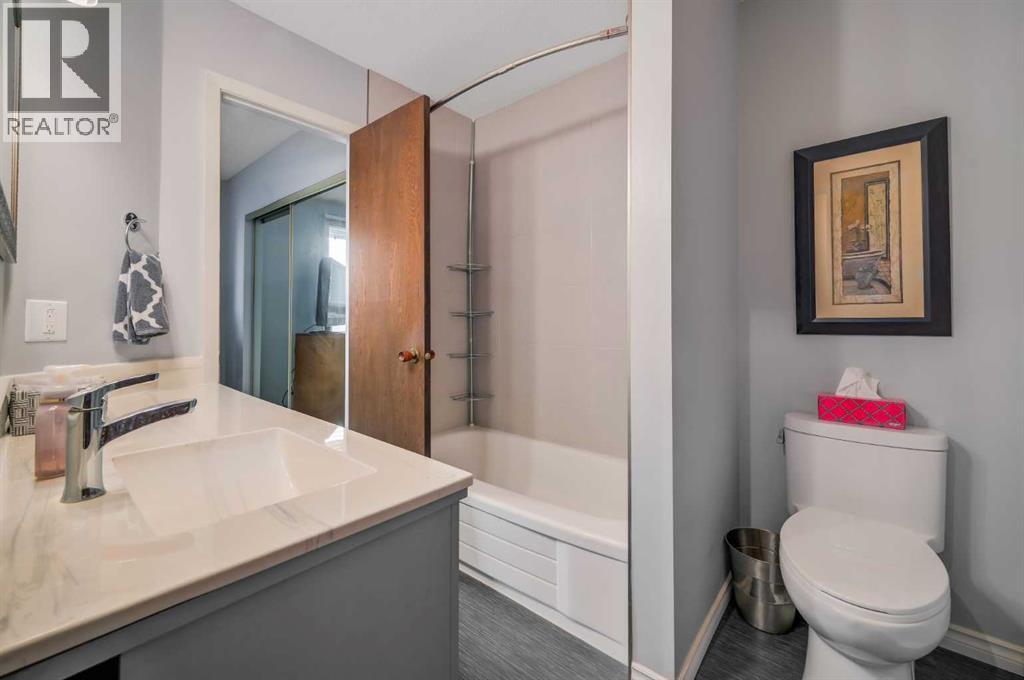 Photo 17 of 4 10910 Bonaventure Drive, Calgary AB