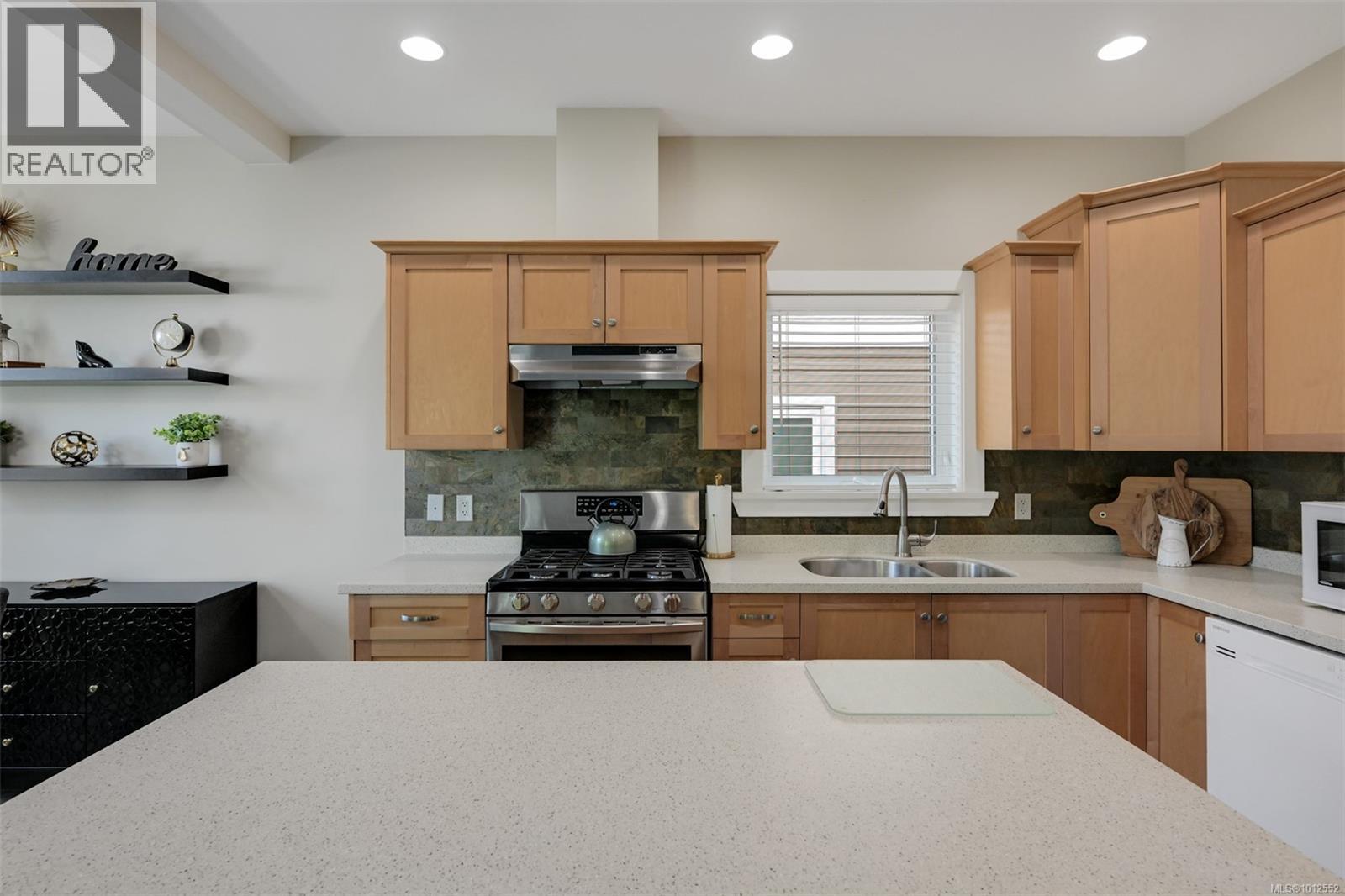 105 6800 Grant Road West, Sooke