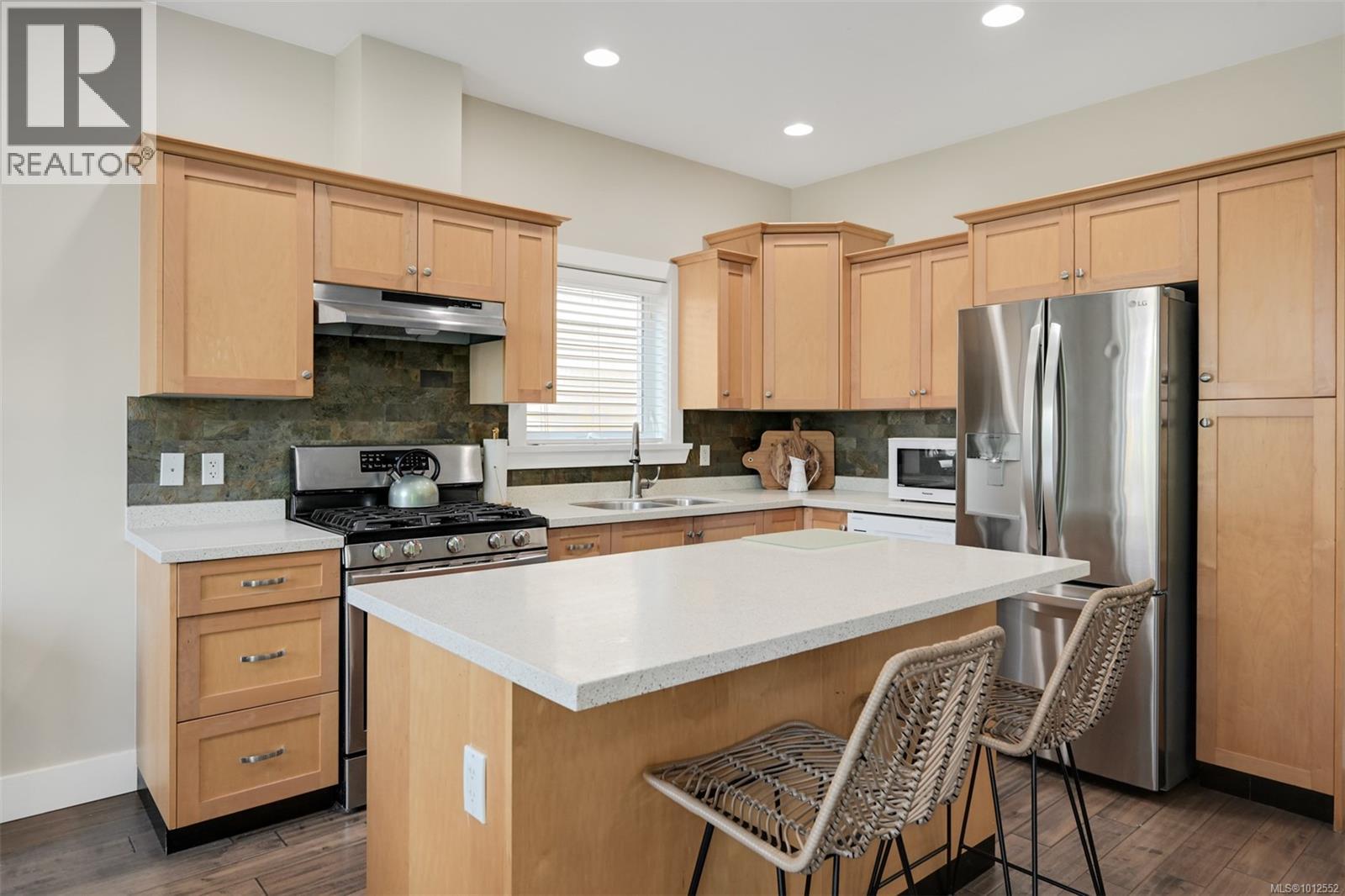 105 6800 Grant Road West, Sooke