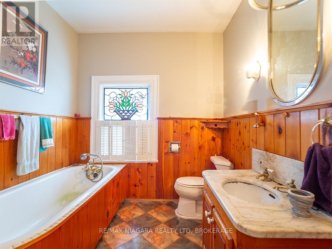 Photo 19 of 89 Tennessee Avenue, Port Colborne ON
