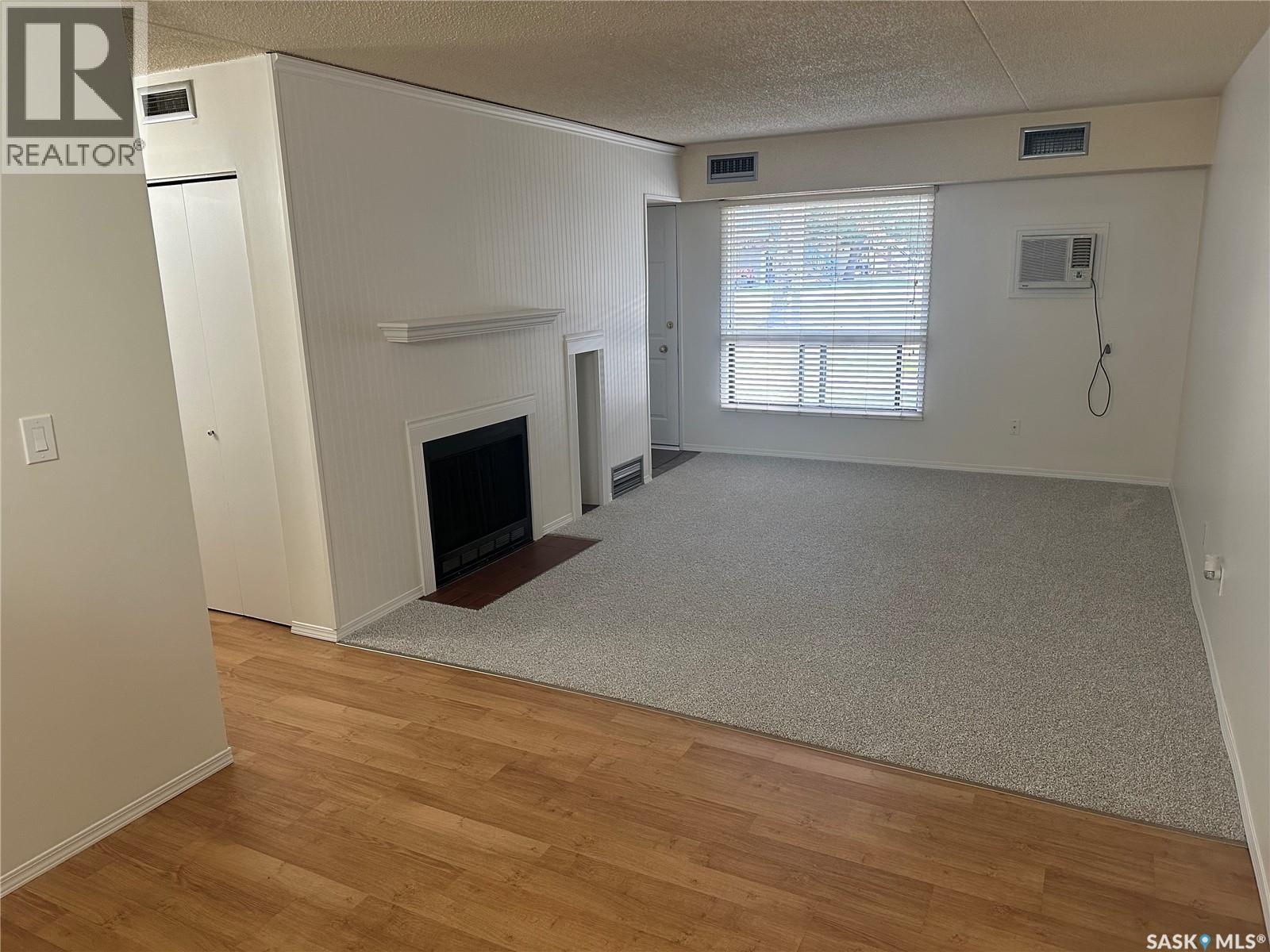 Photo 4 of 184 160 Gore Place, Regina SK