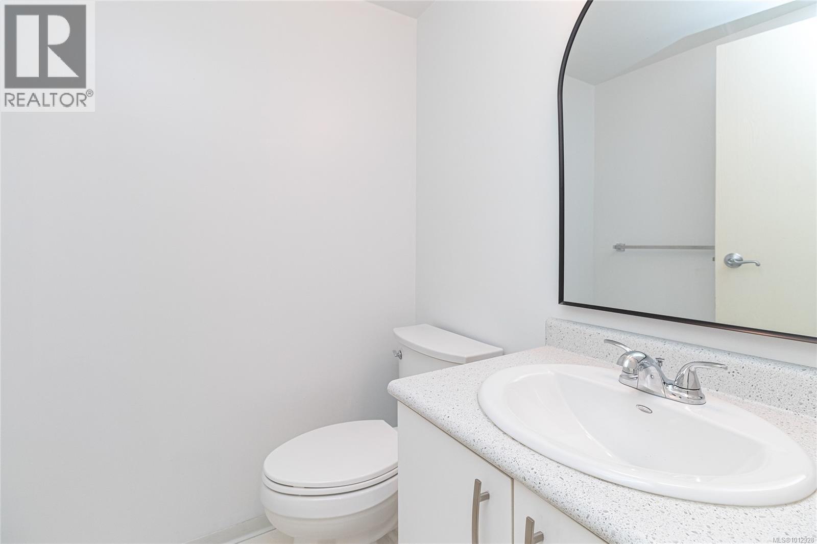 Photo 21 of 114 2520 Wark St, Victoria BC
