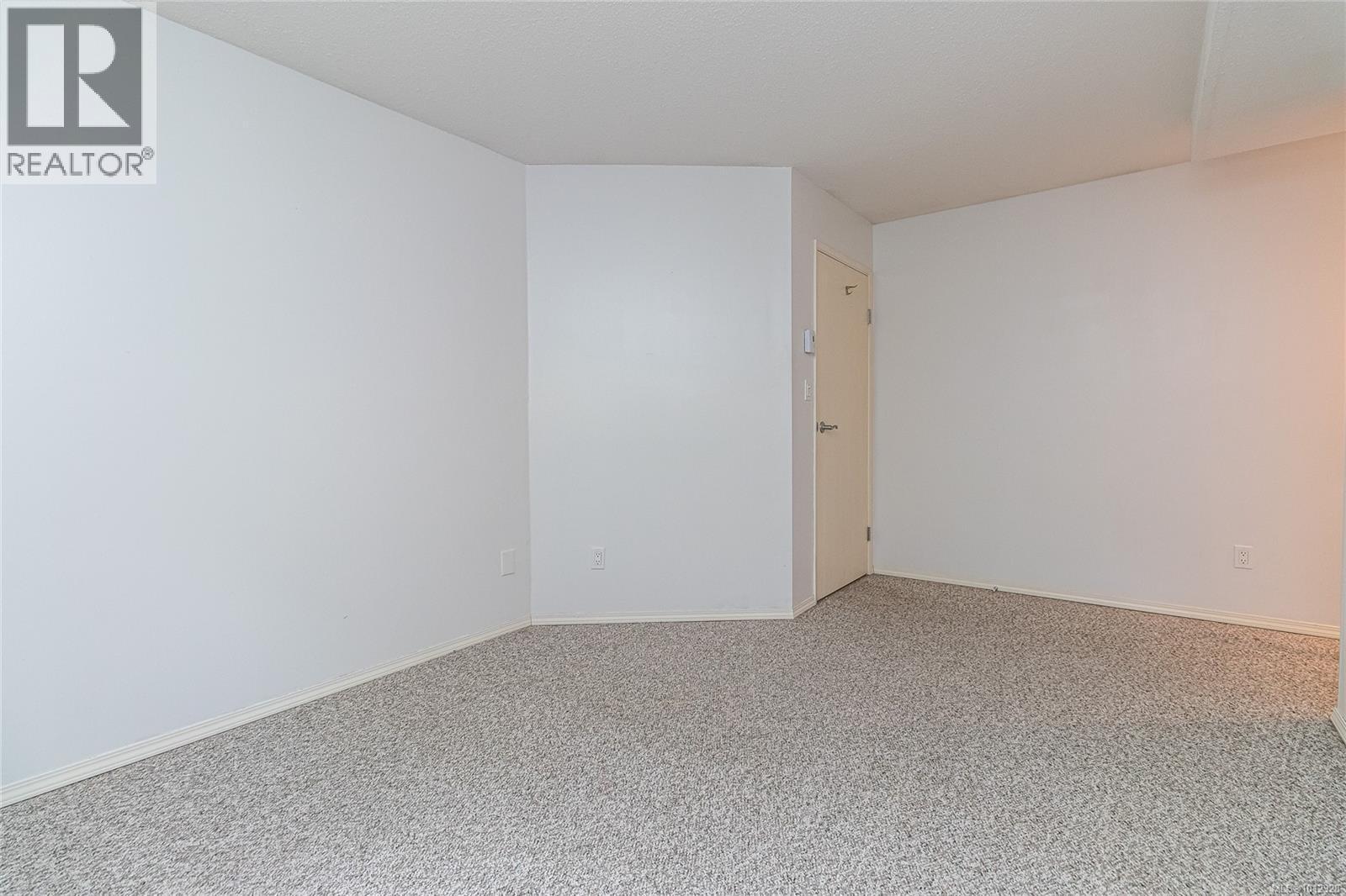 Photo 20 of 114 2520 Wark St, Victoria BC
