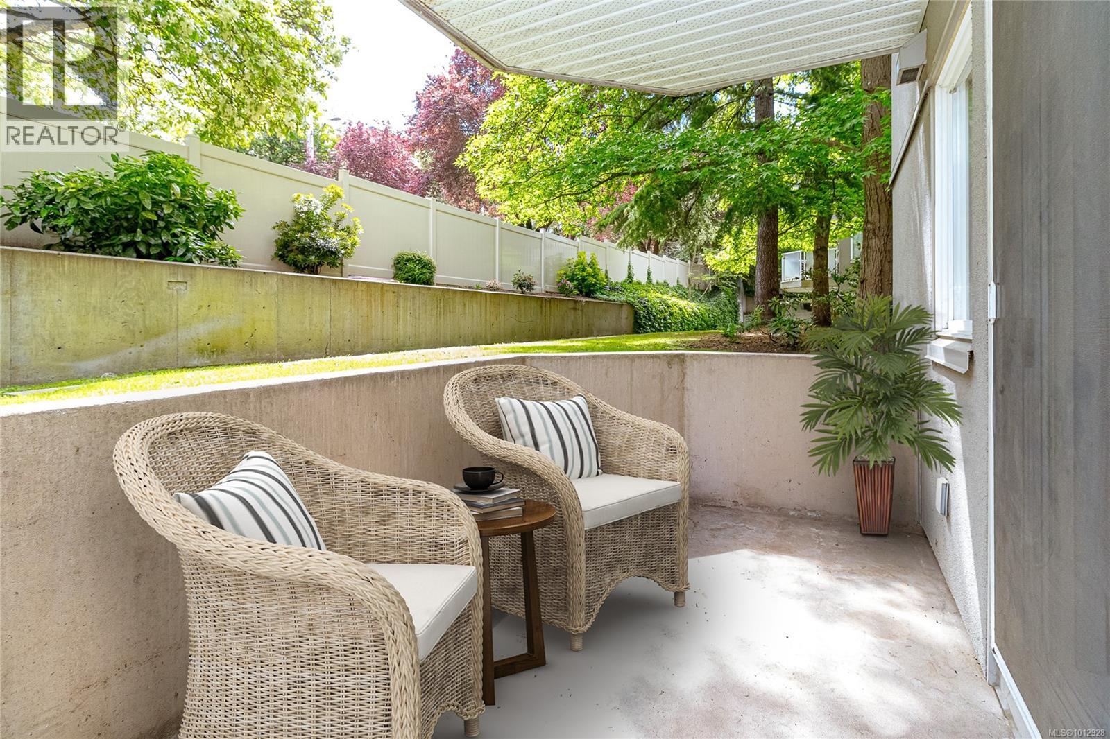 Photo 25 of 114 2520 Wark St, Victoria BC