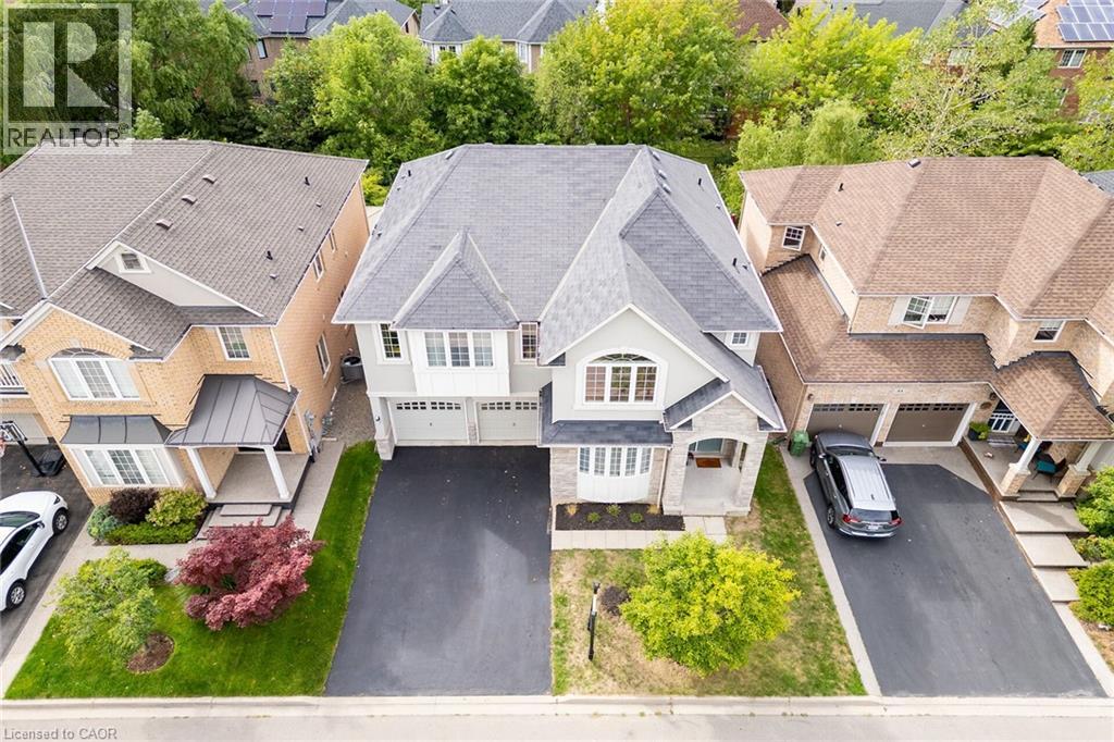Photo 35 of 48 Montreal Circle, Hamilton ON