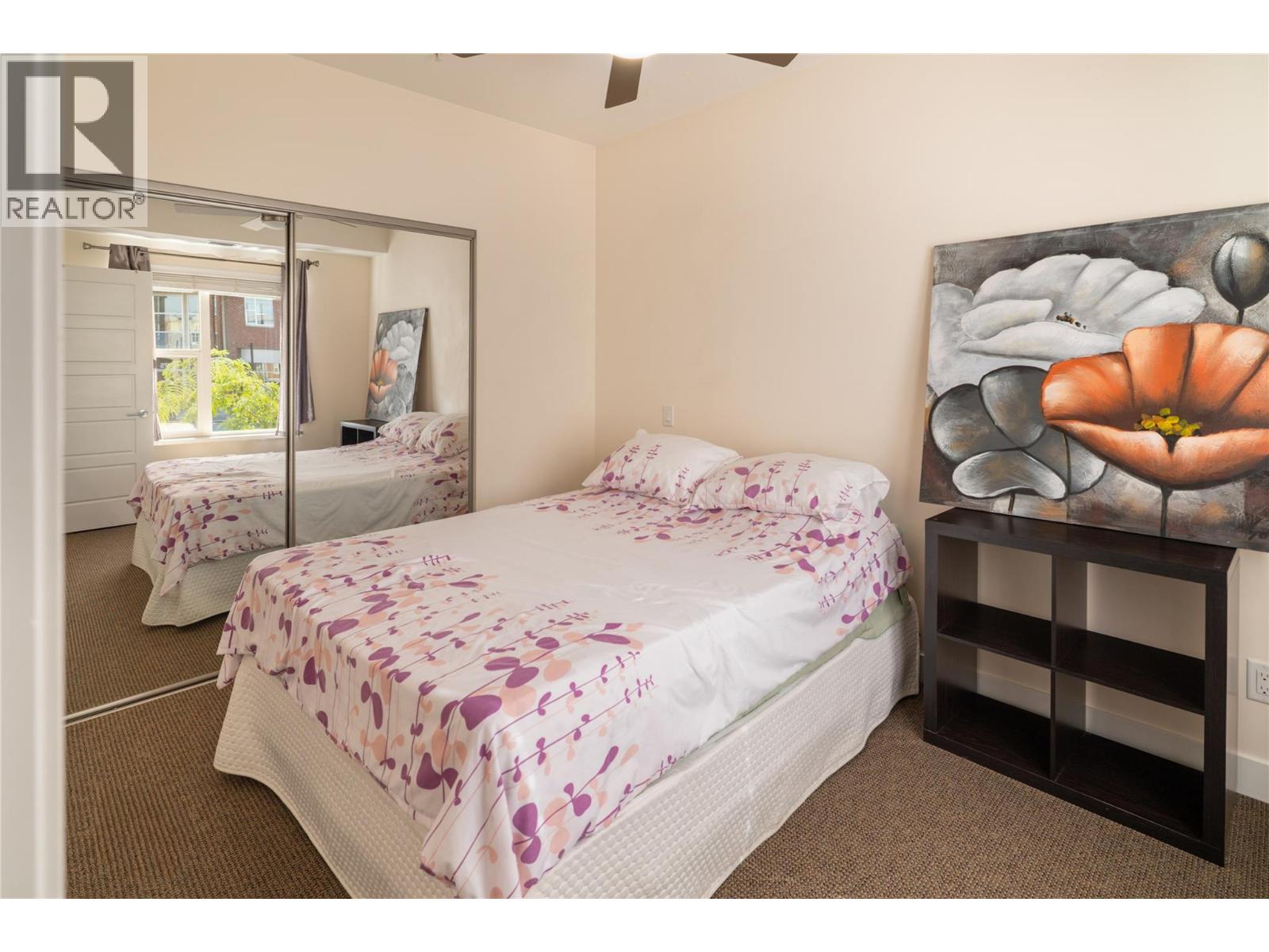 208 985 ACADEMY Way, Kelowna
