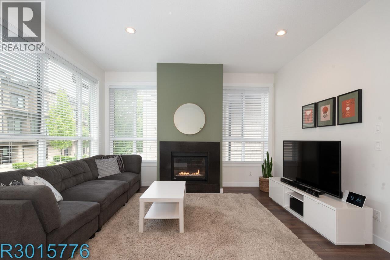Photo 4 of 7 100 Wood Street, New Westminster BC