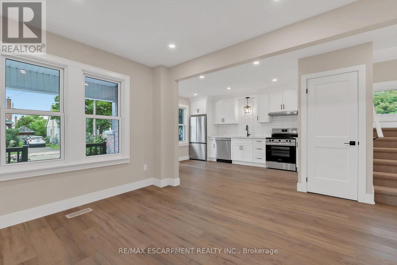 Photo 13 of 126 Auburn Avenue, Hamilton ON