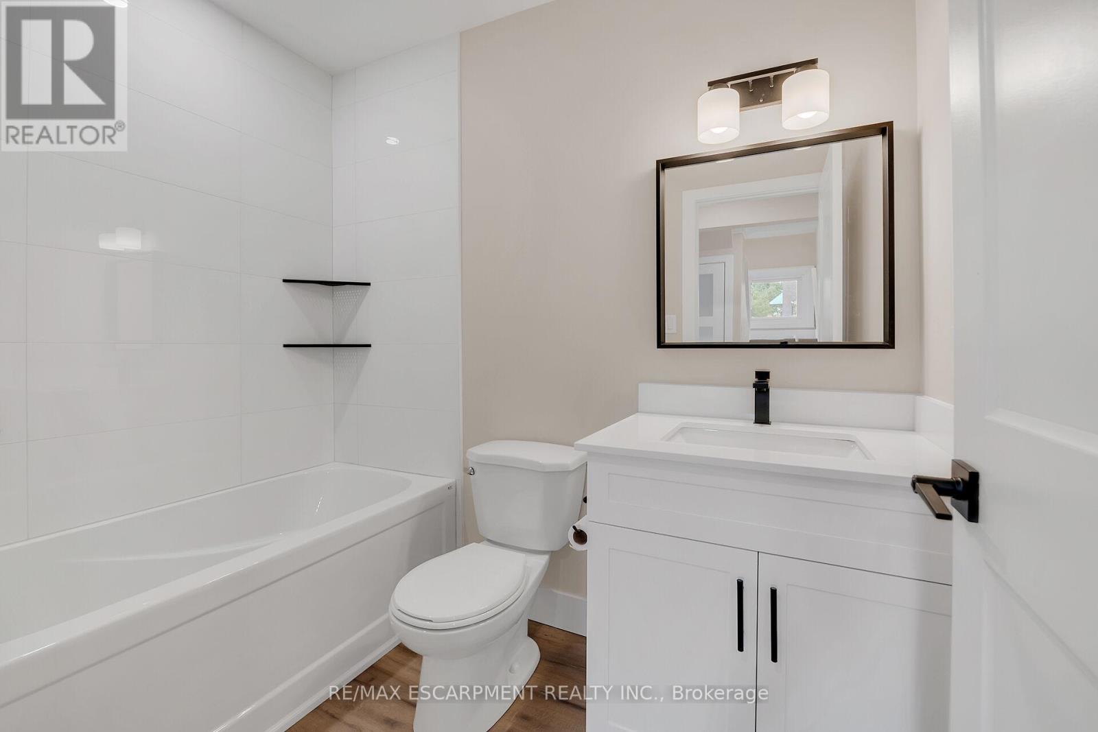 Photo 21 of 126 Auburn Avenue, Hamilton ON