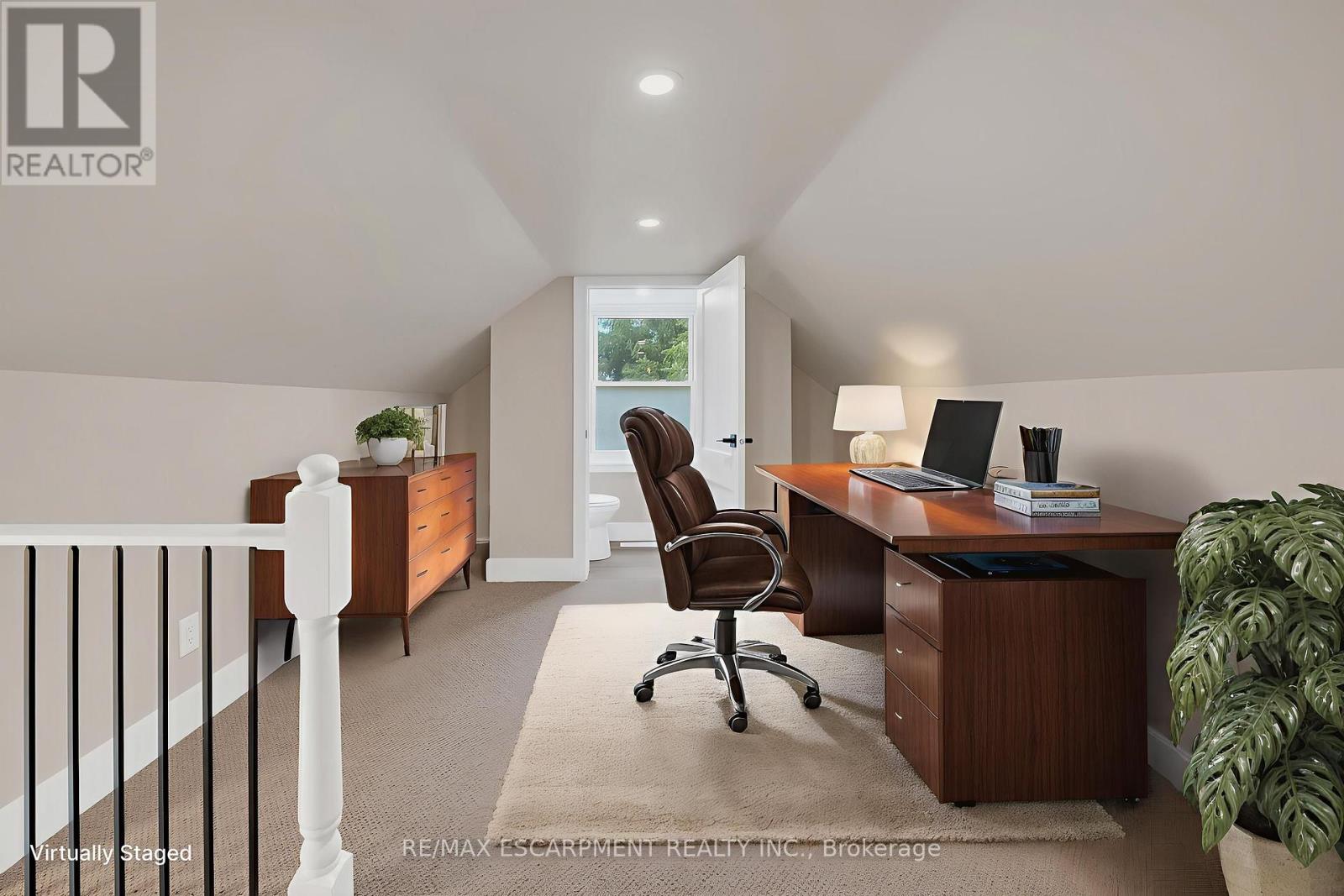 Photo 25 of 126 Auburn Avenue, Hamilton ON