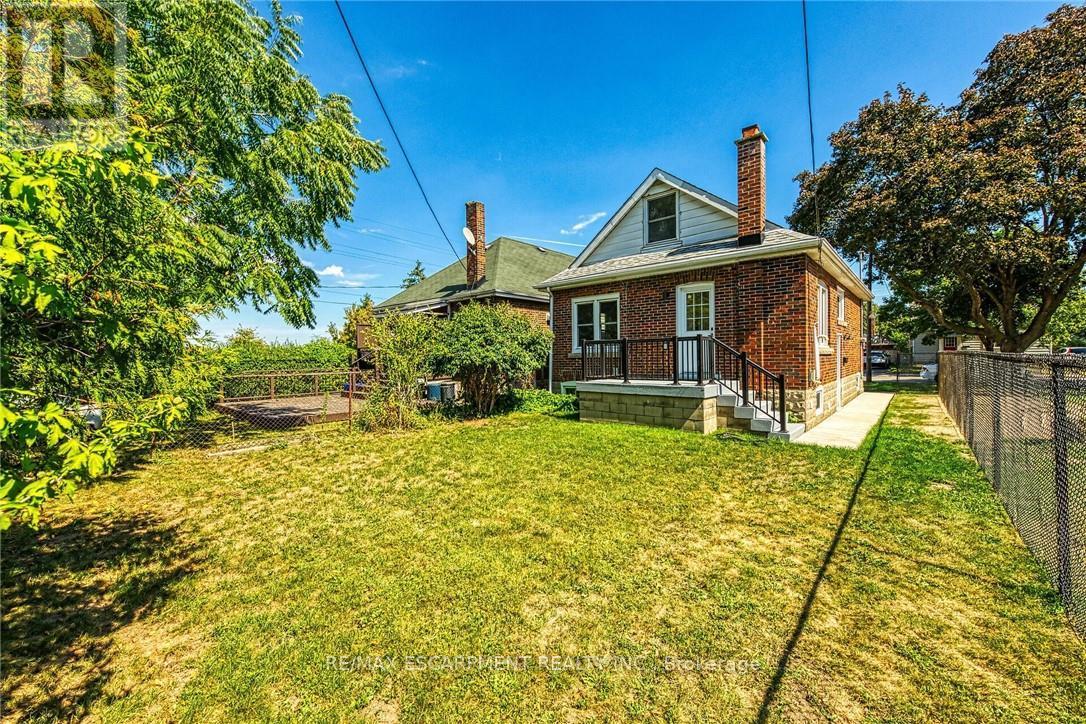 Photo 43 of 126 Auburn Avenue, Hamilton ON