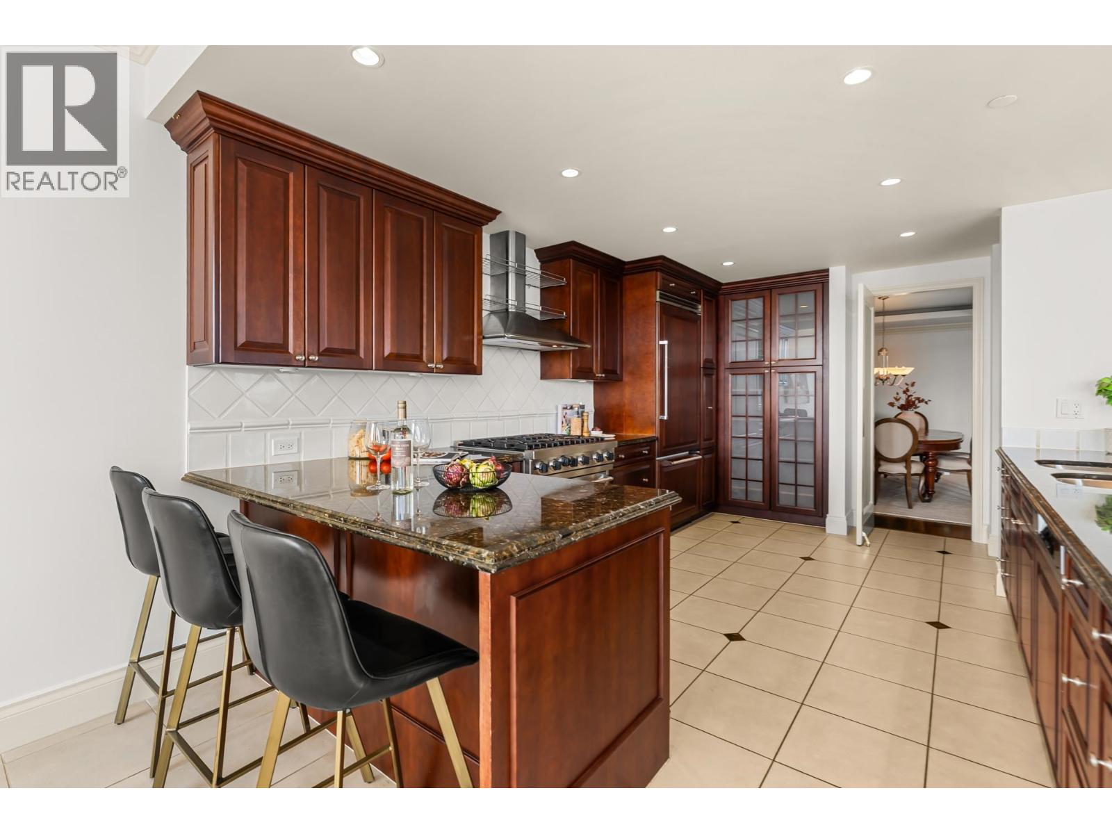 Photo 13 of 1503 1328 Marinaside Crescent, Vancouver BC