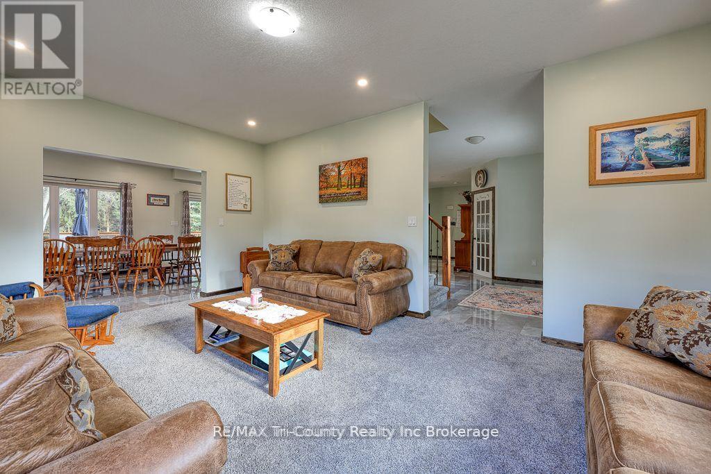 Photo 16 of 287 24 Highway W, Norfolk ON