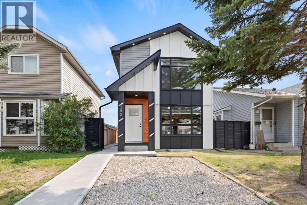 Photo 1 of 253 Martindale Boulevard Ne, Calgary AB