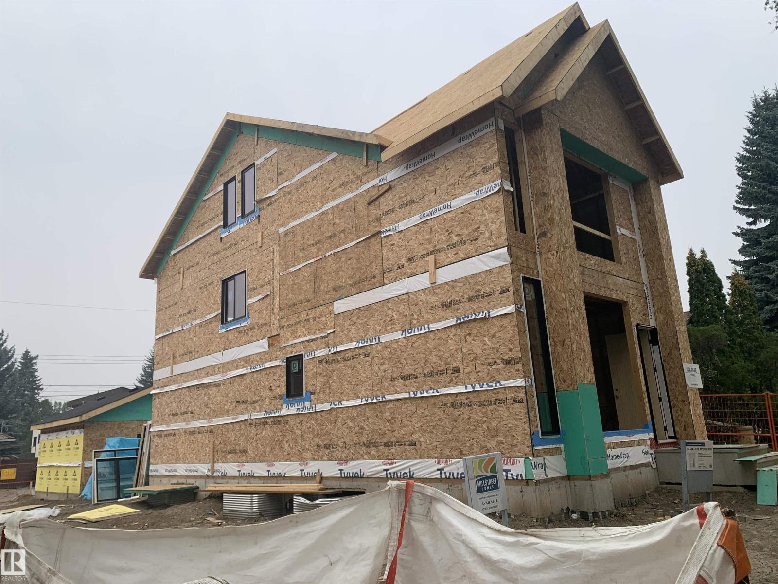 Photo 3 of 14344 92 A Av Nw, Edmonton AB