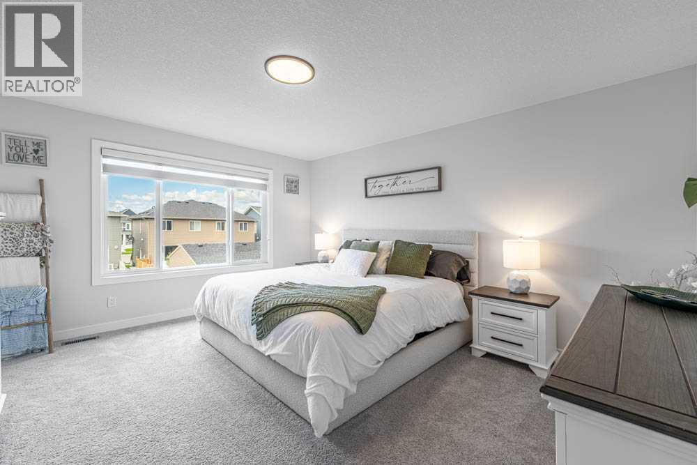 Photo 17 of 178 Creekstone Path Sw, Calgary AB
