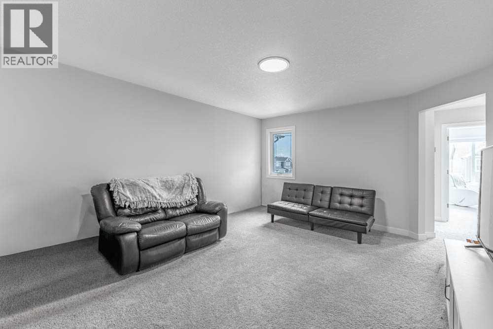 Photo 16 of 178 Creekstone Path Sw, Calgary AB