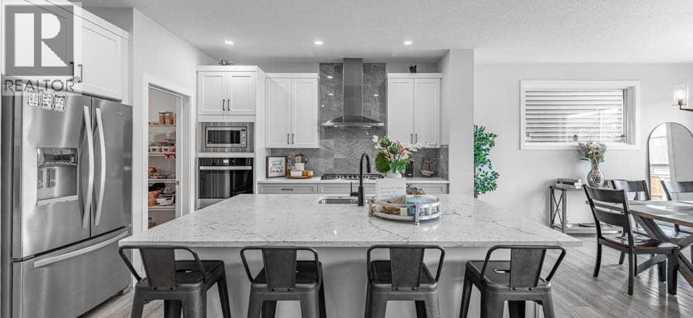 Photo 8 of 178 Creekstone Path Sw, Calgary AB