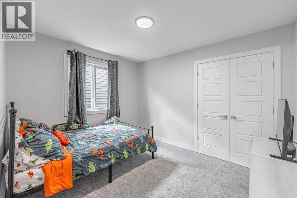 Photo 22 of 178 Creekstone Path Sw, Calgary AB