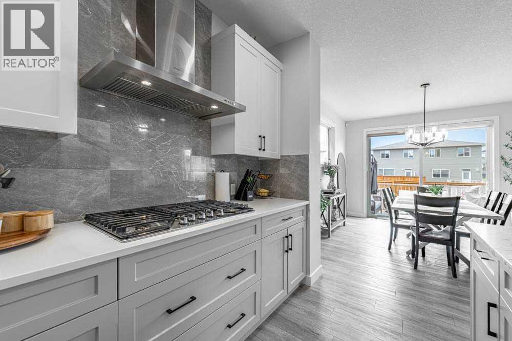 Photo 9 of 178 Creekstone Path Sw, Calgary AB