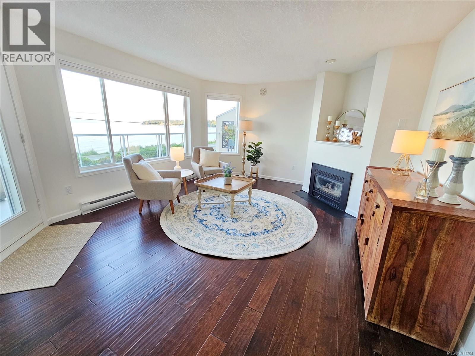 Photo 7 of 103 3156 Island Hwy W, Qualicum Beach BC