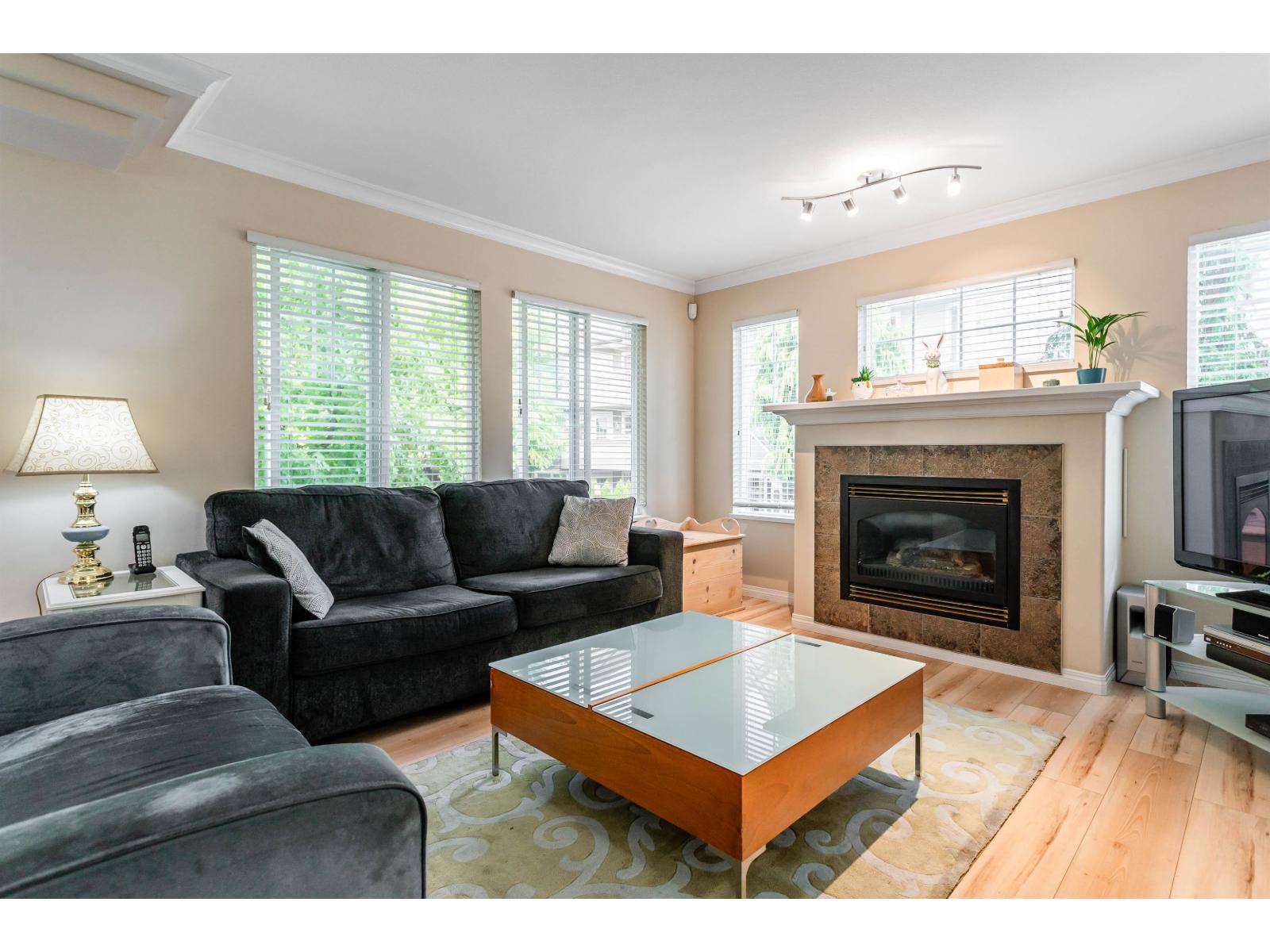 Photo 4 of 19 6533 121 Street, Surrey BC