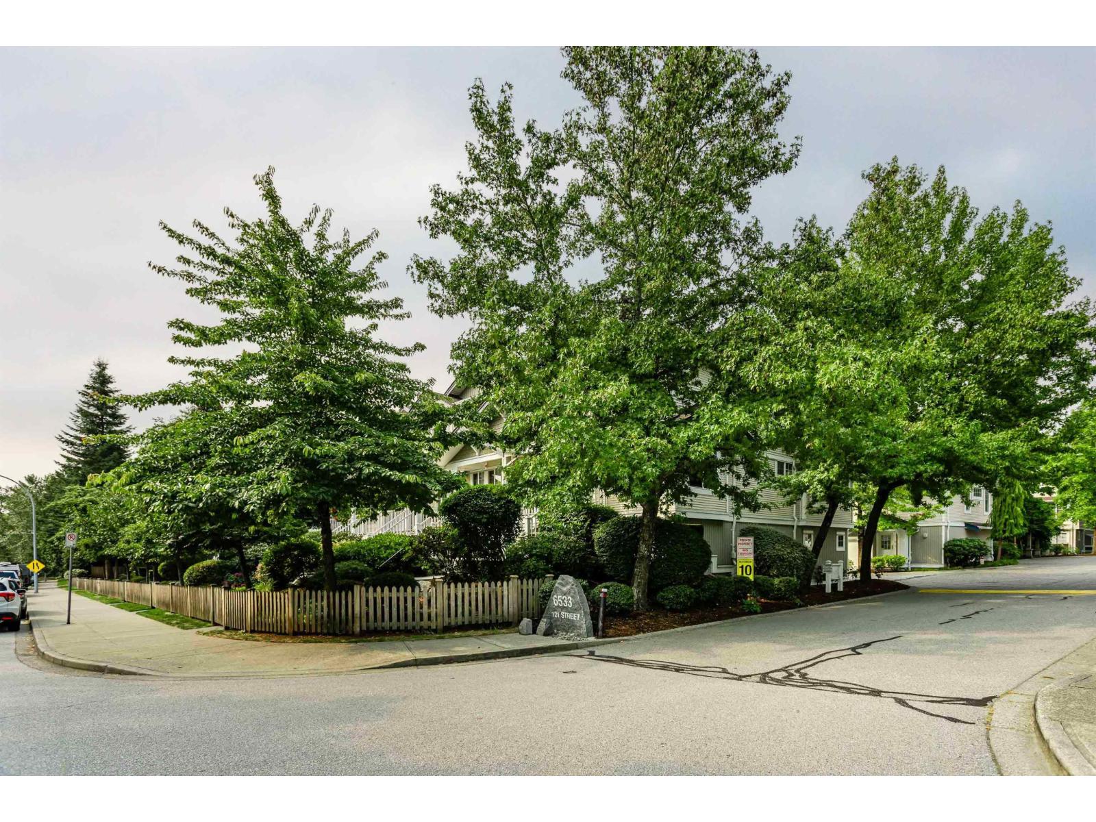 Photo 30 of 19 6533 121 Street, Surrey BC
