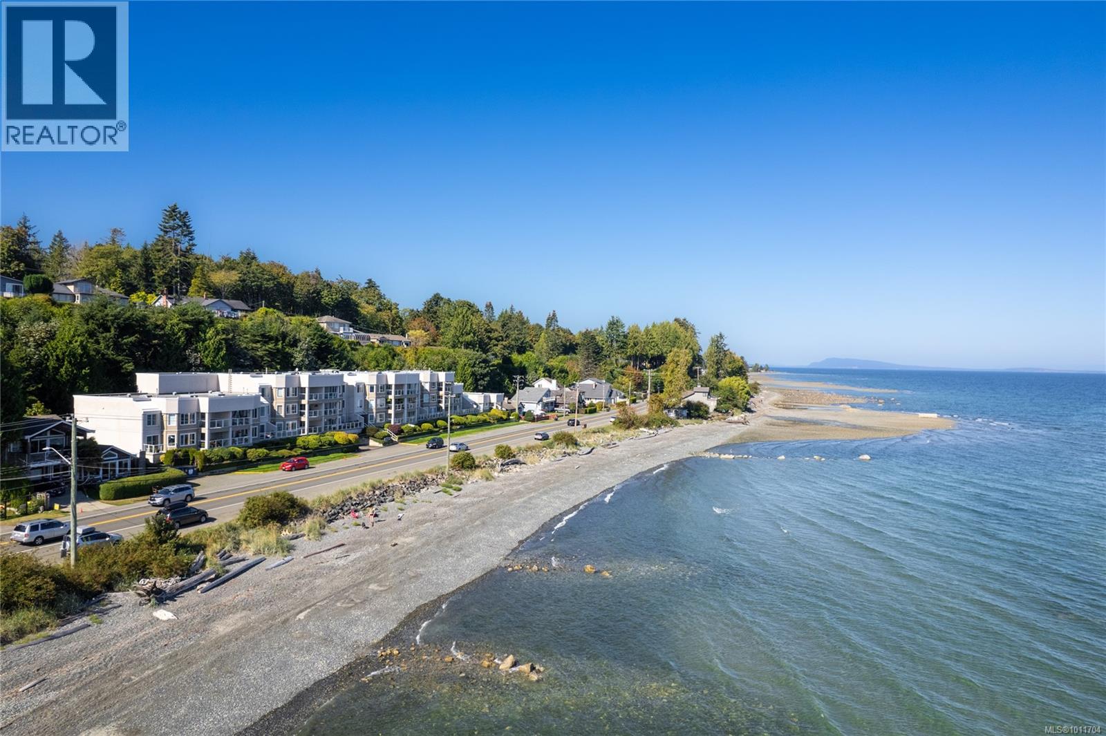 Photo 1 of 103 3156 Island Hwy W, Qualicum Beach BC