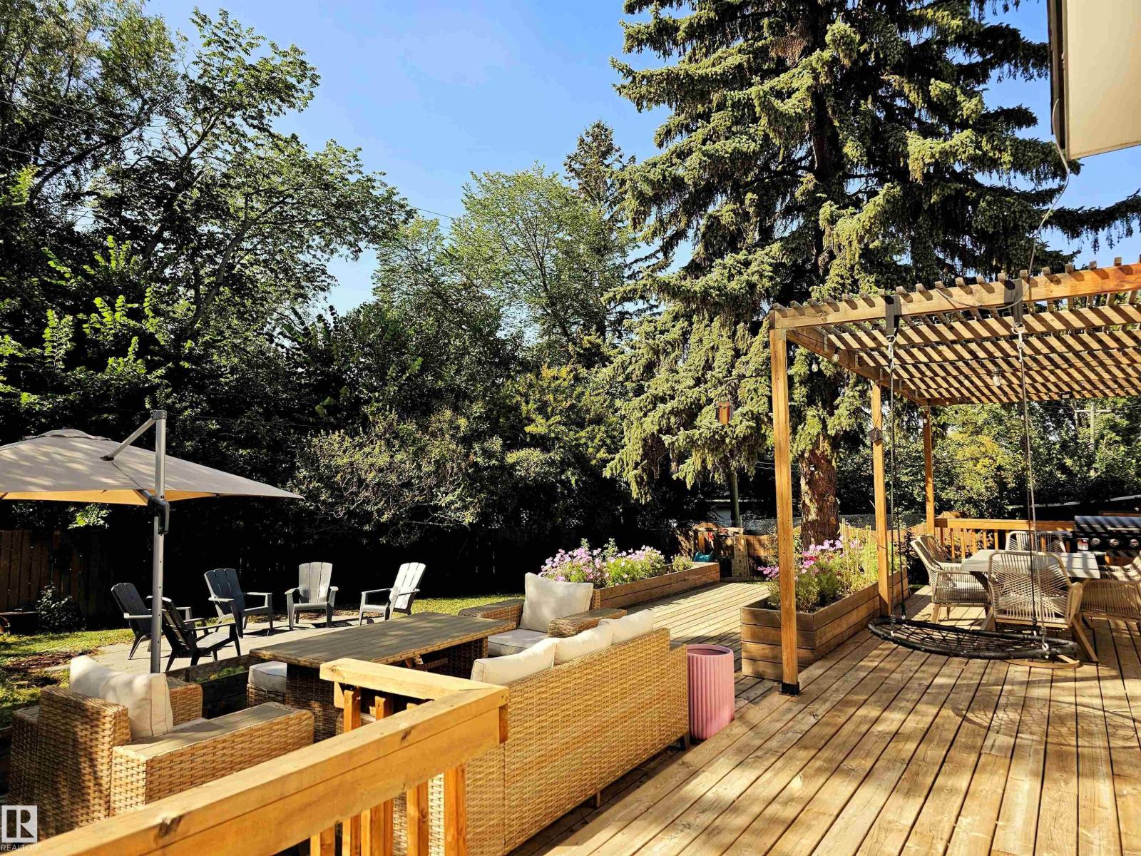 Photo 21 of 47 Glenmore Cr, St Albert AB