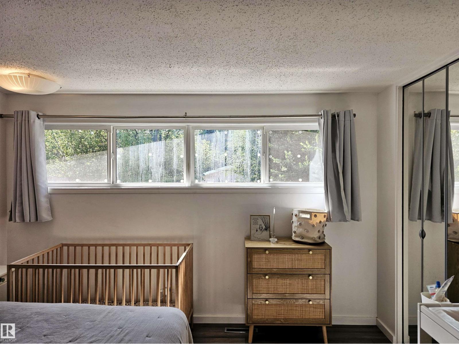 Photo 40 of 47 Glenmore Cr, St Albert AB